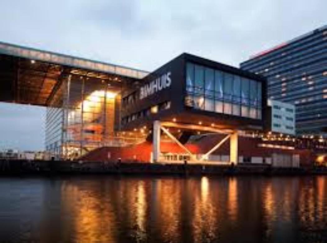 Private Guesthouse Bnb The Waterhouse Houseboat Amsterdam Eksteriør bilde