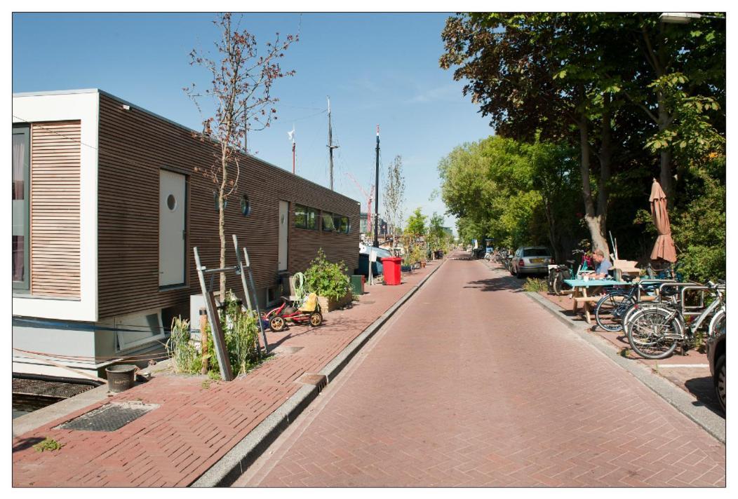 Private Guesthouse Bnb The Waterhouse Houseboat Amsterdam Eksteriør bilde